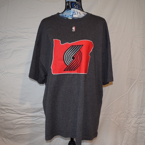 Portland Trailblazers Men's Dark Gray T-shirt - Picture 1 of 2